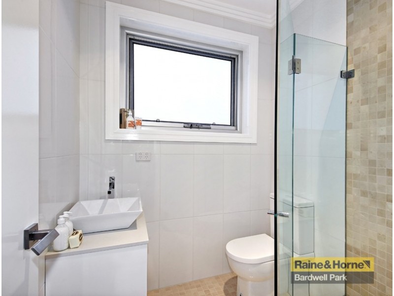 2B Kitchener Avenue, Earlwood NSW 2206