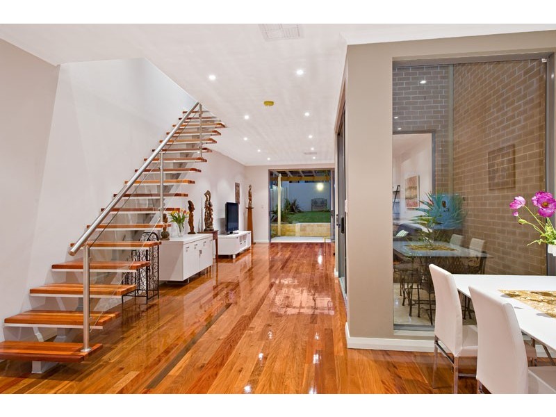 2/96 Garnet Street, Hurlstone Park NSW 2193