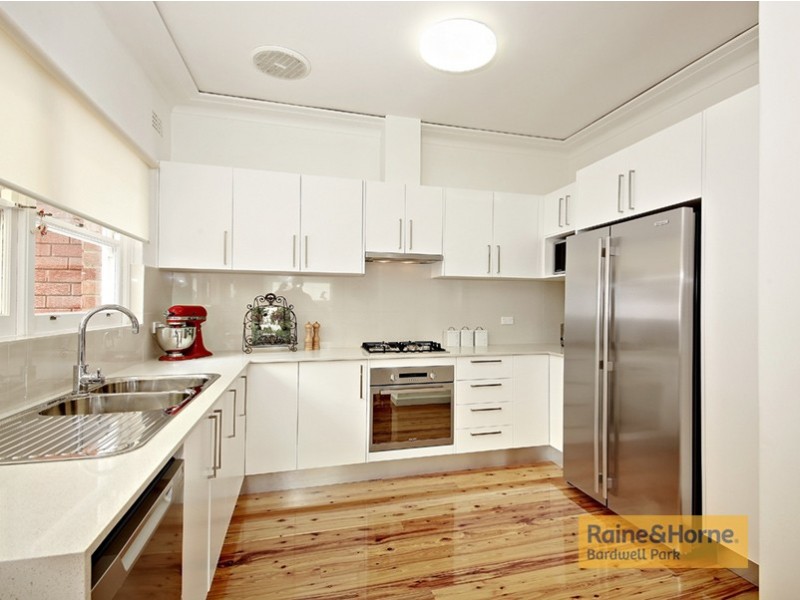 3 Earlwood Crescent, Bardwell Park NSW 2207