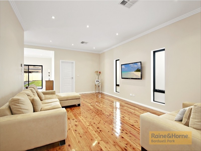 18 Tasker Avenue, Clemton Park NSW 2206