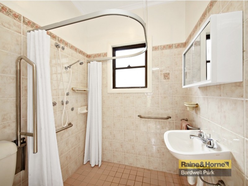 3 Glamis Street, Kingsgrove NSW 2208