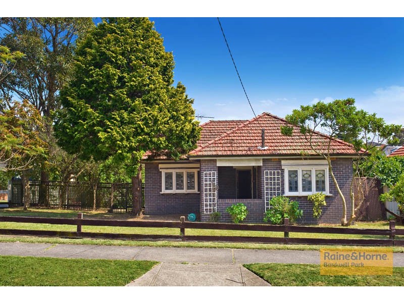 41 Hamel Crescent, Earlwood NSW 2206