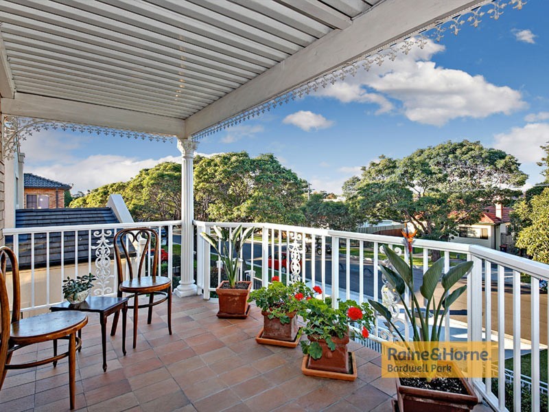 17 Ryrie Road, Earlwood NSW 2206