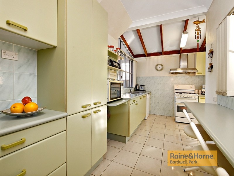 17 Ryrie Road, Earlwood NSW 2206