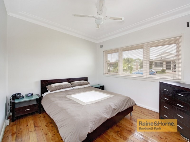 41 Chamberlain Road, Bexley NSW 2207