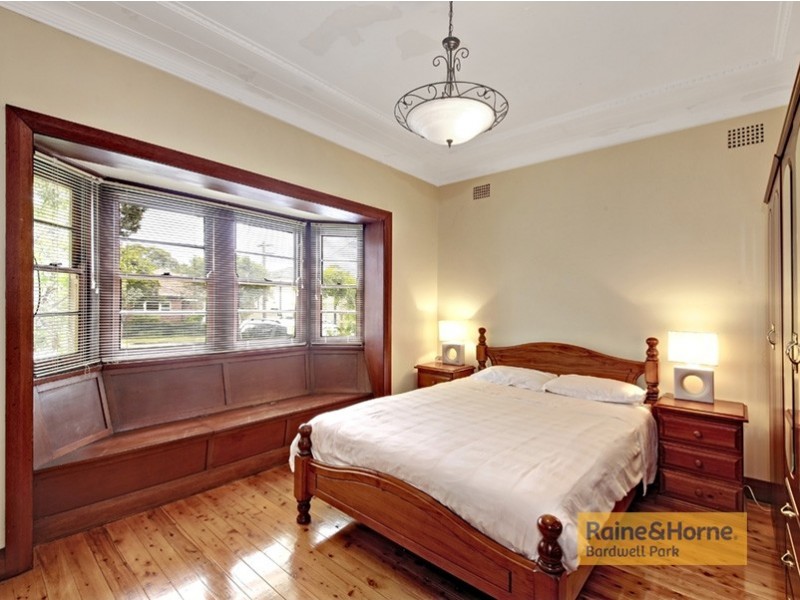 22 Berith Street, Kingsgrove NSW 2208