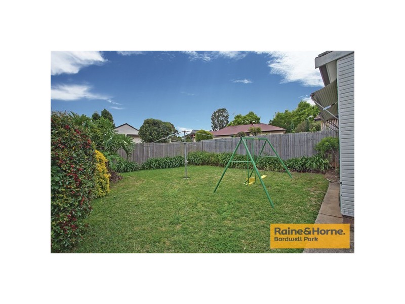 4 Pineview Avenue, Roselands NSW 2196