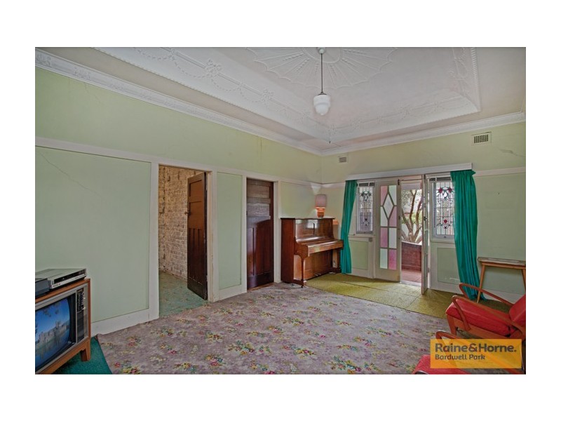 39 Angus Street, Earlwood NSW 2206