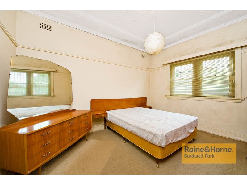 7 Hansen Avenue, Earlwood NSW 2206