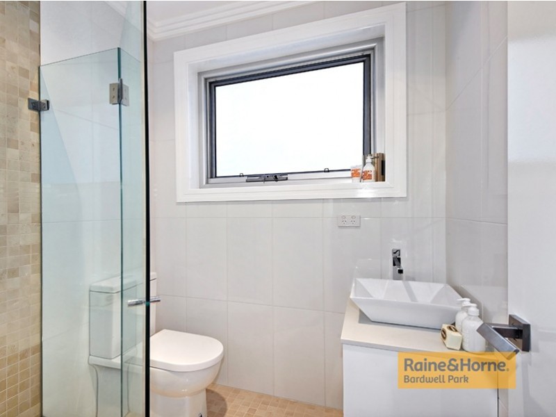 2a Kitchener Avenue, Earlwood NSW 2206