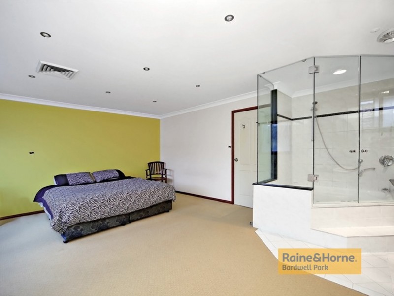 20 Torrens Street, Blakehurst NSW 2221