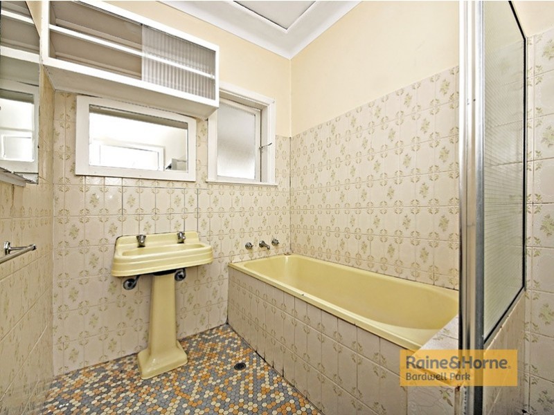 3 Elke Crescent, Chester Hill NSW 2162