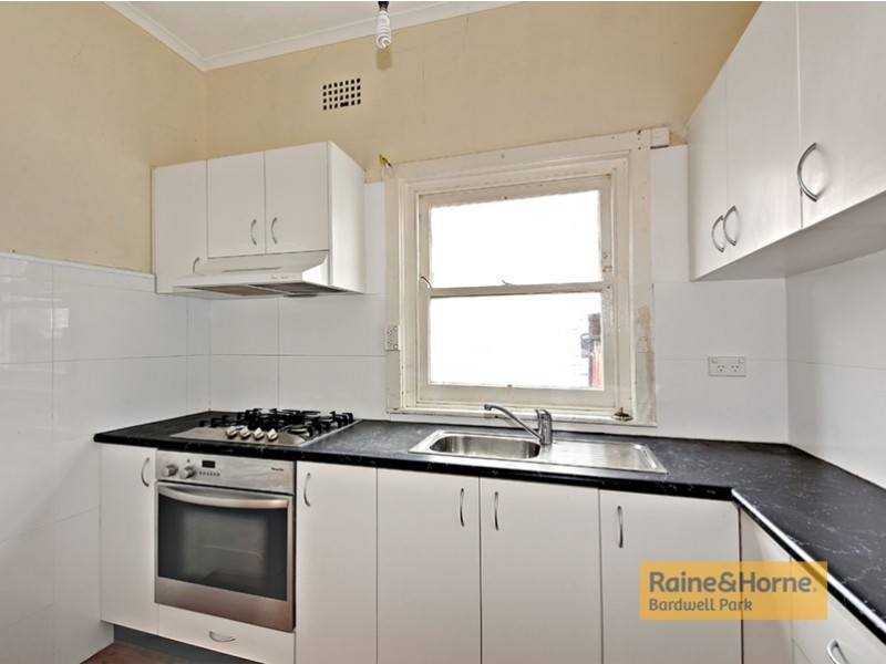 31 Kitchener Avenue, Earlwood NSW 2206