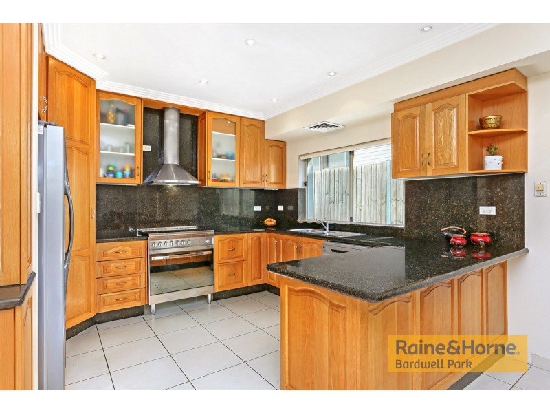 23 Glamis Street, Kingsgrove NSW 2208