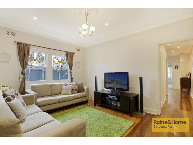 1A Todd Street, Kingsgrove NSW 2208