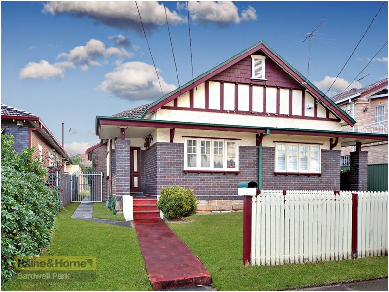 50 Hamilton Avenue, Earlwood NSW 2206