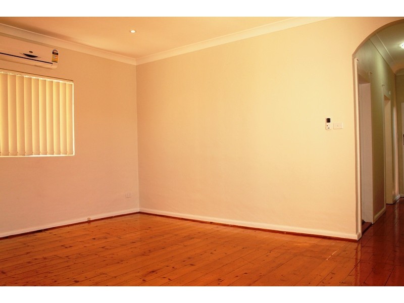 23 Dreadnought Street, Roselands NSW 2196