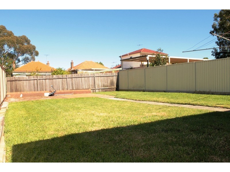 23 Dreadnought Street, Roselands NSW 2196