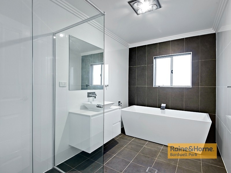 16A Dreadnought Street, Roselands NSW 2196