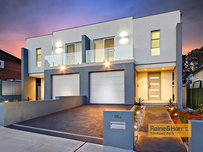 16A Dreadnought Street, Roselands NSW 2196