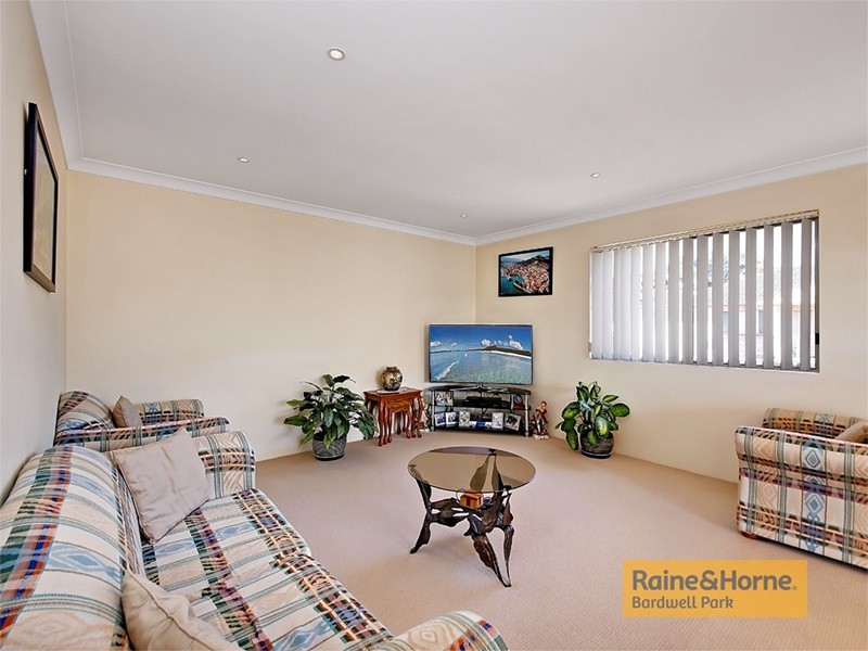 19/1 Hillview Street, Roselands NSW 2196