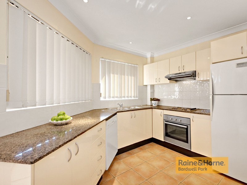 19/1 Hillview Street, Roselands NSW 2196