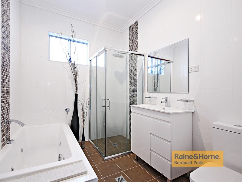 31 Canonbury Grove, Bexley North NSW 2207