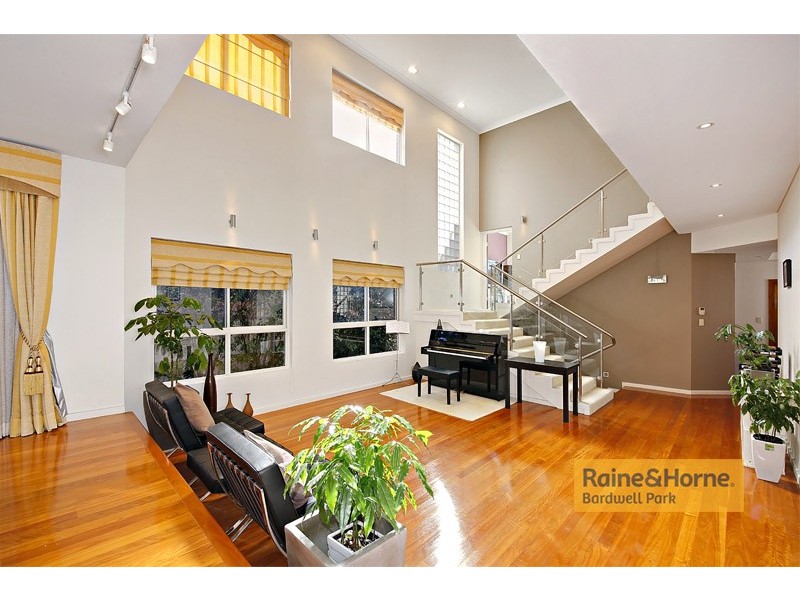 7 Woorail Avenue, Kingsgrove NSW 2208