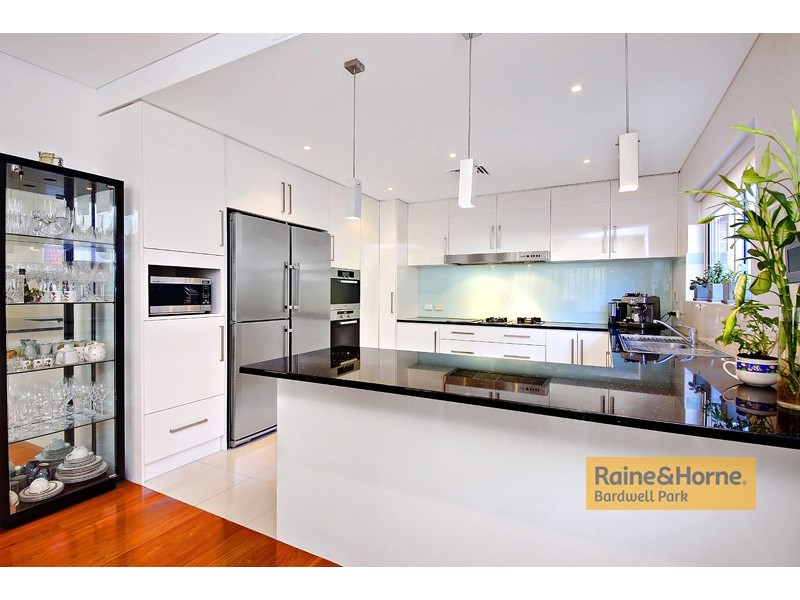 7 Woorail Avenue, Kingsgrove NSW 2208