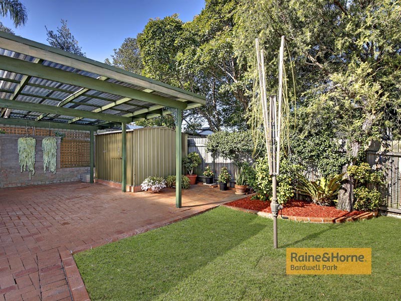 25 Carrisbrook Avenue, Bexley North NSW 2207