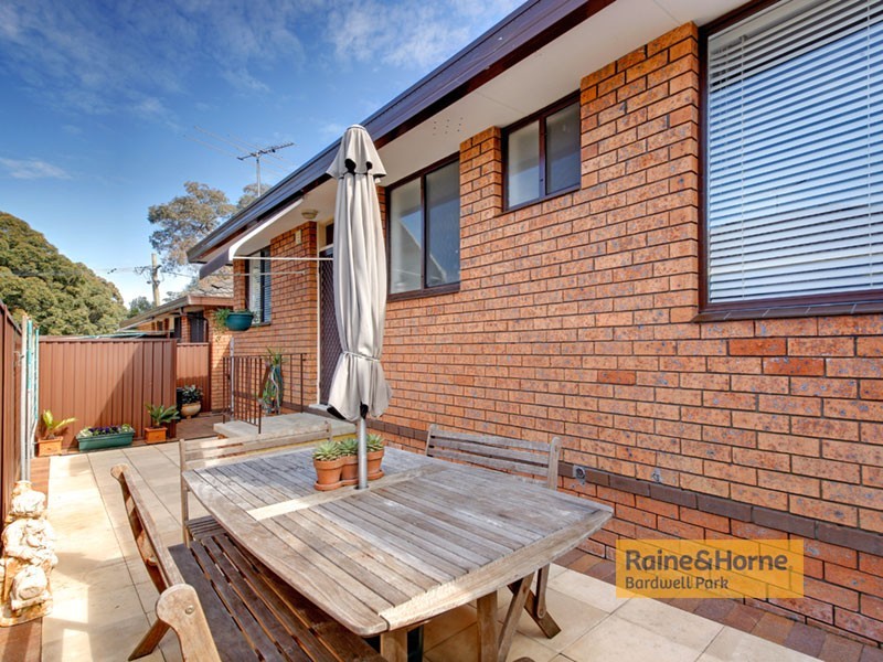 2/56 Regent Street, Bexley NSW 2207