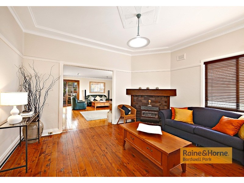 33 Canonbury Grove, Bexley North NSW 2207