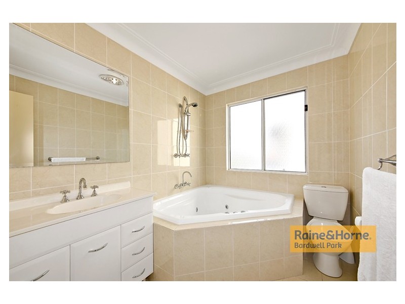 213 Wollongong Road, Arncliffe NSW 2205