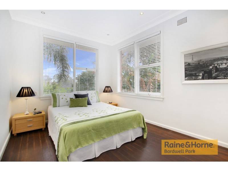 39 John Street, Bardwell Valley NSW 2207