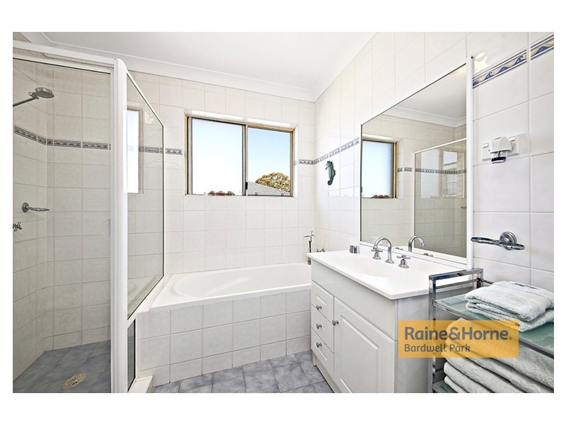 15/1 Hillview Street, Roselands NSW 2196