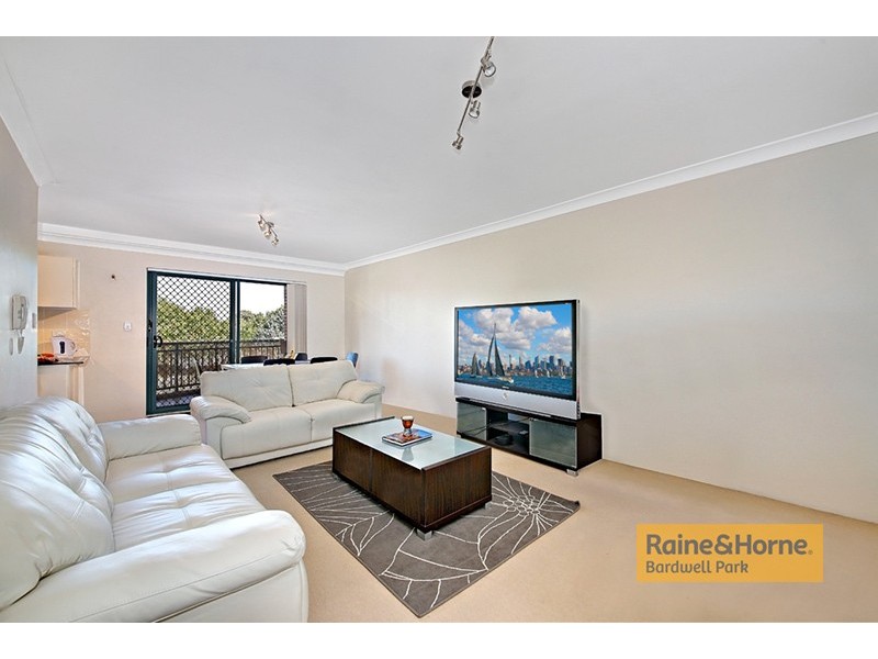10/22-24 Sarsfield Circuit, Bexley North NSW 2207