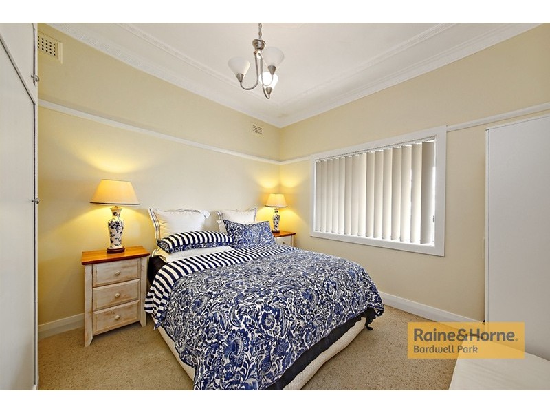 11 Wavell Parade, Earlwood NSW 2206