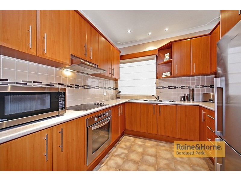 2/137 Queen Victoria Street, Bexley NSW 2207