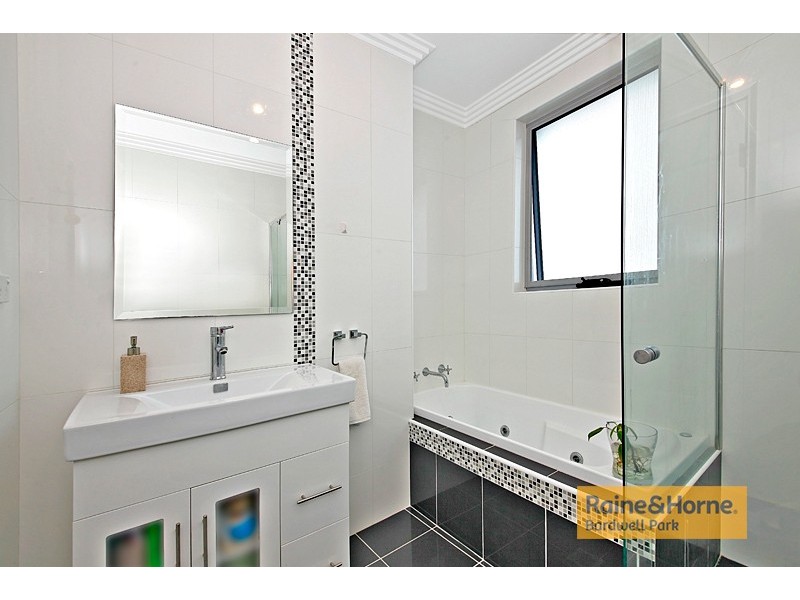 17 Carew Street, Padstow NSW 2211