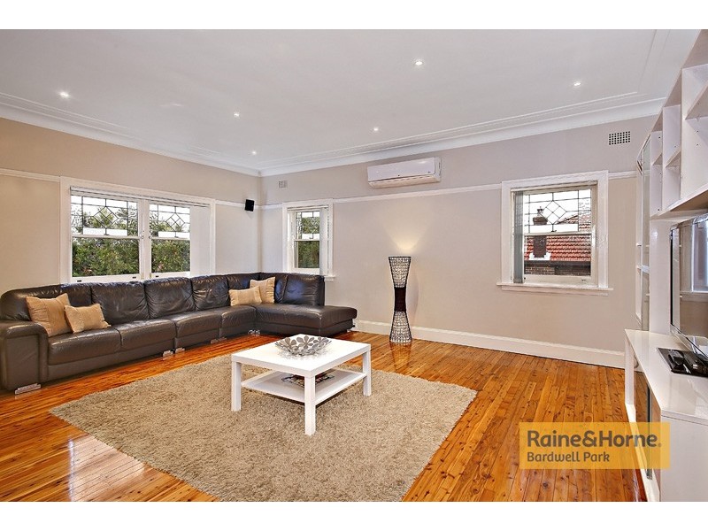 24 Baringa Road, Earlwood NSW 2206