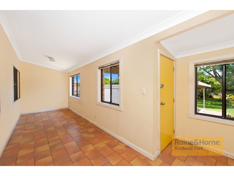 9 Clarke Street North, Peakhurst NSW 2210