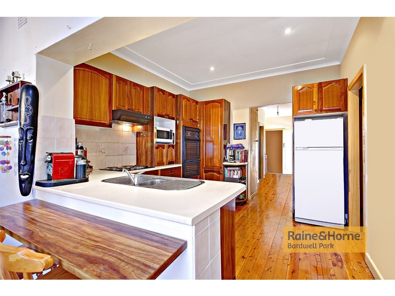 16 Doonkuna Street, Beverly Hills NSW 2209