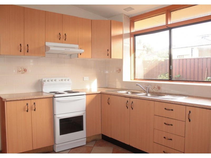 1 Bettina Court, Greenacre NSW 2190