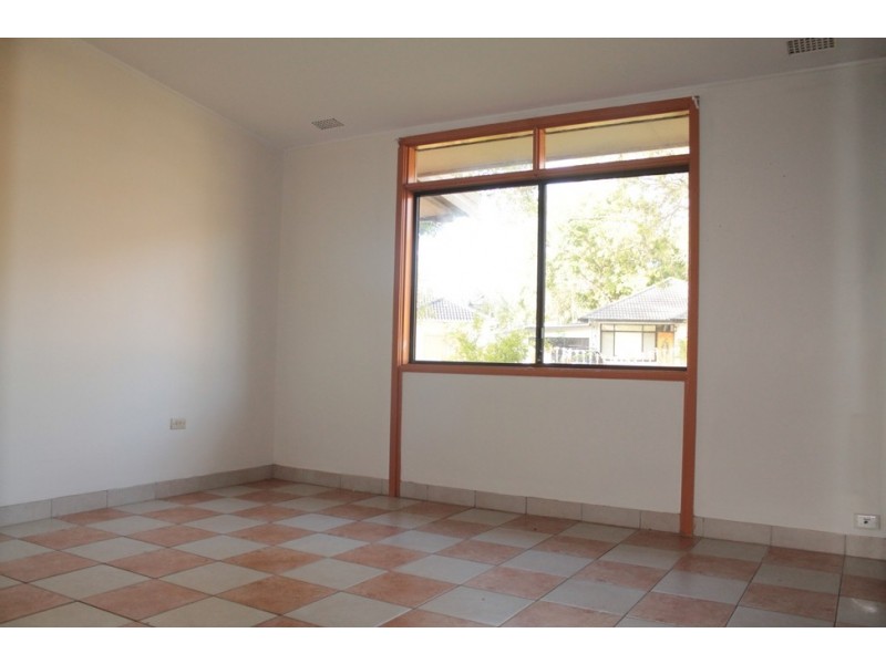 1 Bettina Court, Greenacre NSW 2190