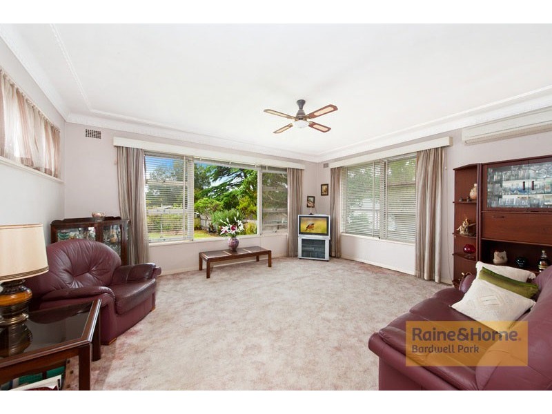 9 Dawson Avenue, Earlwood NSW 2206