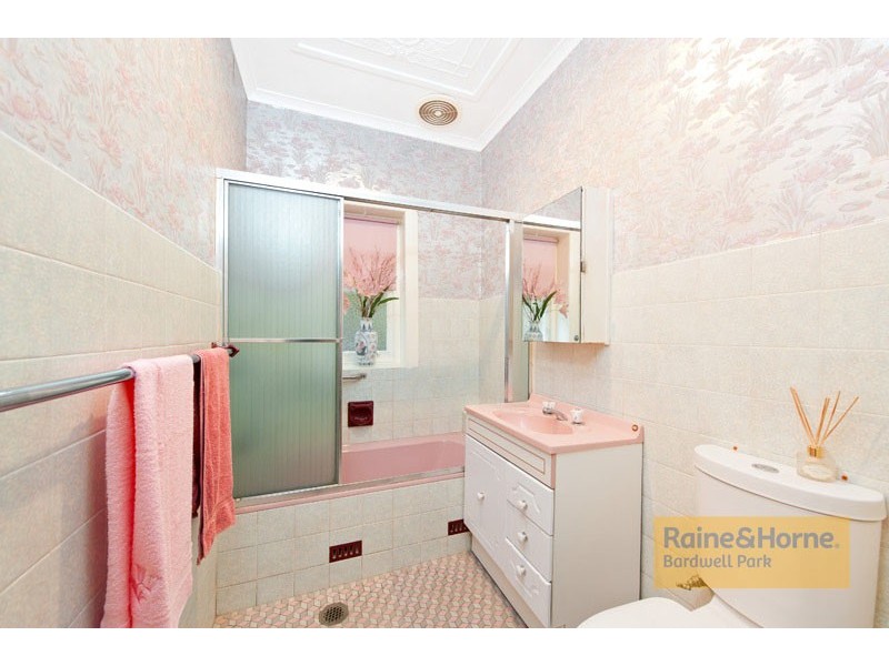 9 Dawson Avenue, Earlwood NSW 2206