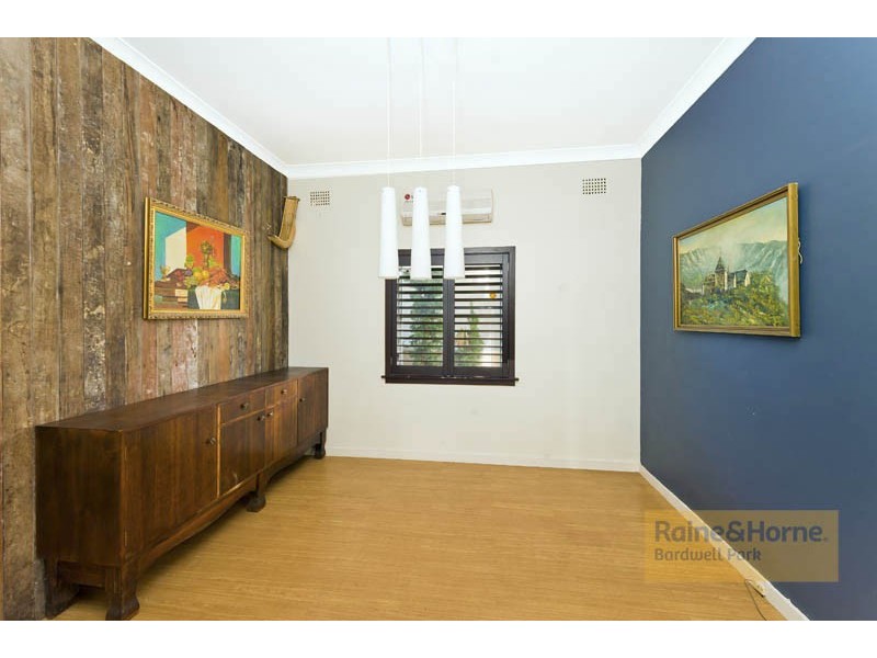 4 Hansen Avenue, Earlwood NSW 2206