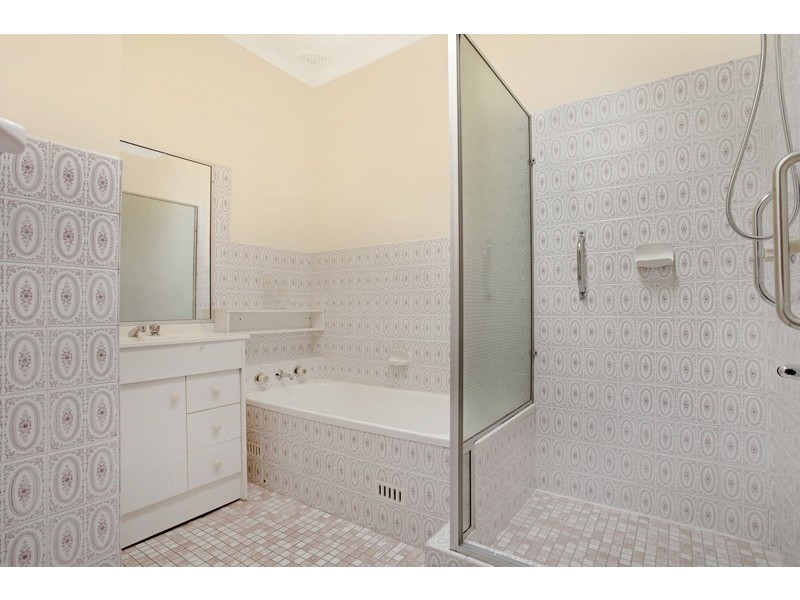 8/137-143 Queen Victoria Street, Bexley NSW 2207