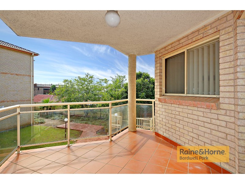 18/1 Hillview Street, Roselands NSW 2196