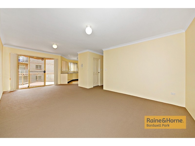 18/1 Hillview Street, Roselands NSW 2196